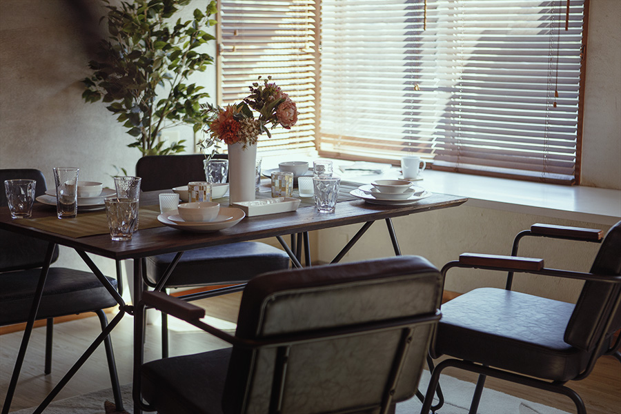 写真-2階-テーブル